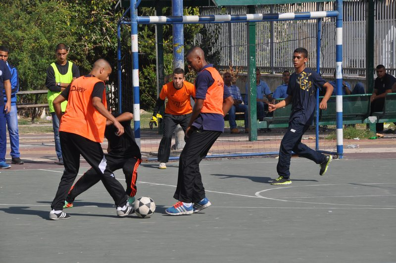 بالصور: دوري رياضي للمدارس الثانوية العربية في اللد تحت عنوان "لا للعنف"